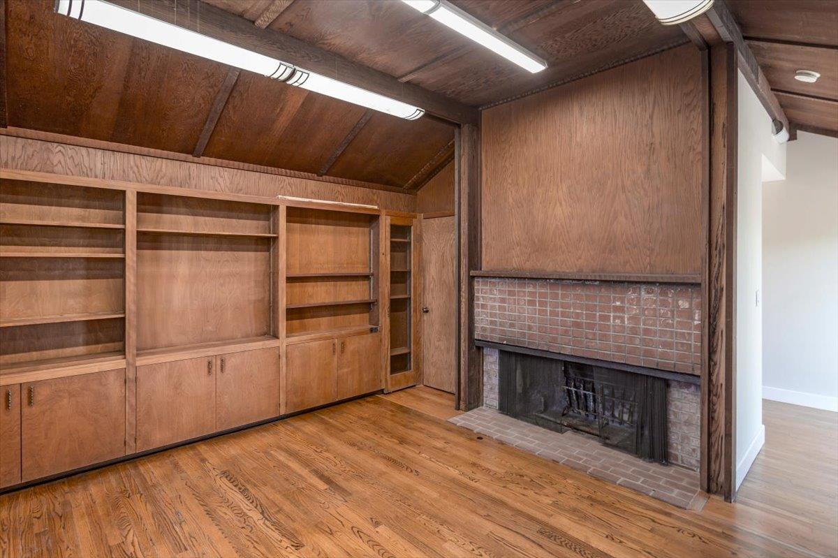 Detail Gallery Image 16 of 47 For 13434 Old Oak Way, Saratoga,  CA 95070 - 6 Beds | 3/1 Baths