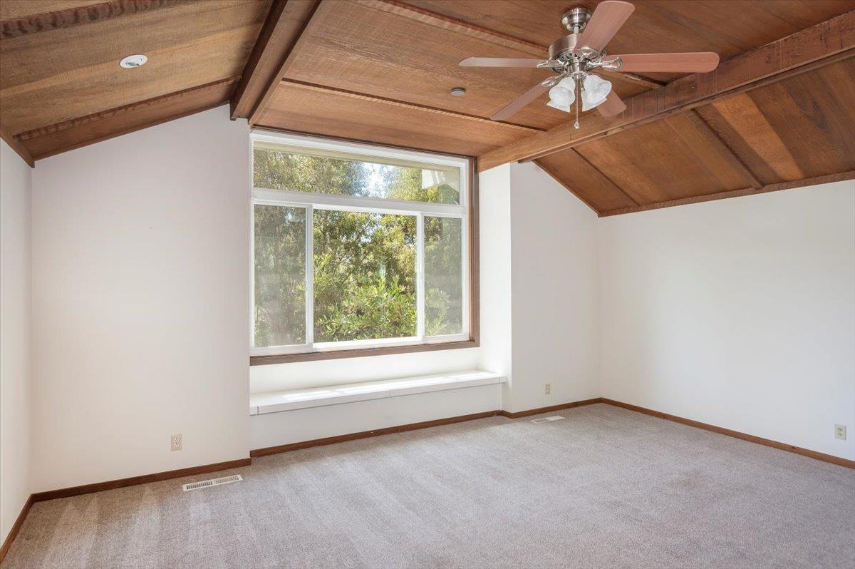 Detail Gallery Image 18 of 47 For 13434 Old Oak Way, Saratoga,  CA 95070 - 6 Beds | 3/1 Baths