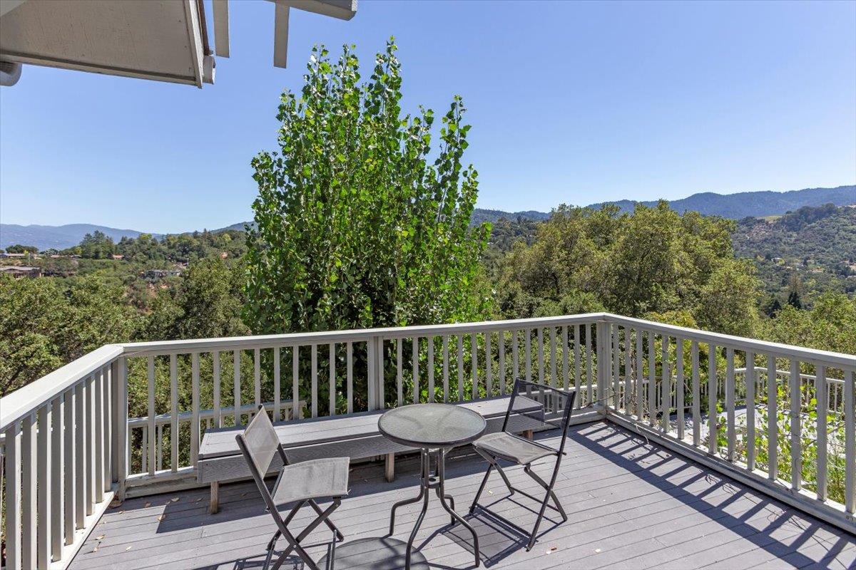 Detail Gallery Image 38 of 47 For 13434 Old Oak Way, Saratoga,  CA 95070 - 6 Beds | 3/1 Baths
