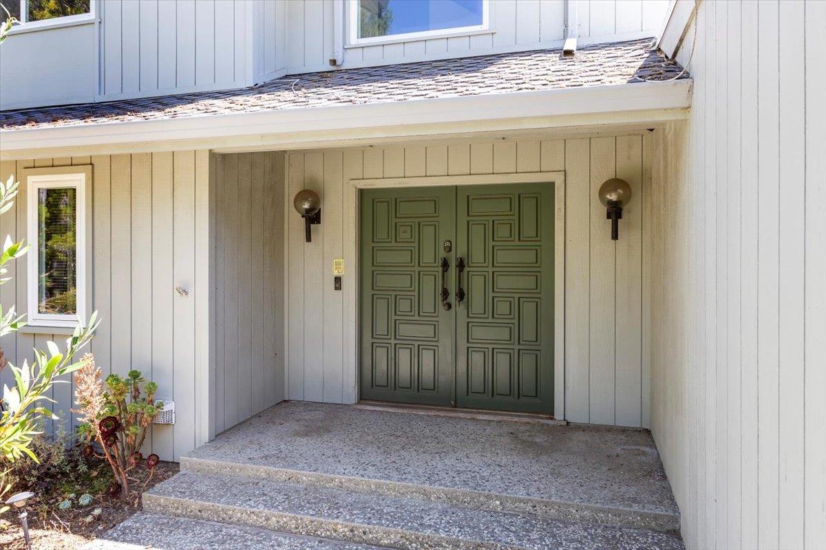Detail Gallery Image 4 of 47 For 13434 Old Oak Way, Saratoga,  CA 95070 - 6 Beds | 3/1 Baths