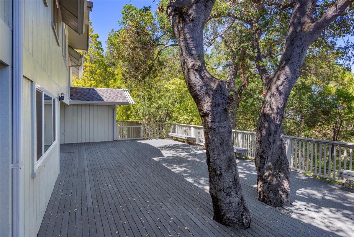 Detail Gallery Image 45 of 47 For 13434 Old Oak Way, Saratoga,  CA 95070 - 6 Beds | 3/1 Baths