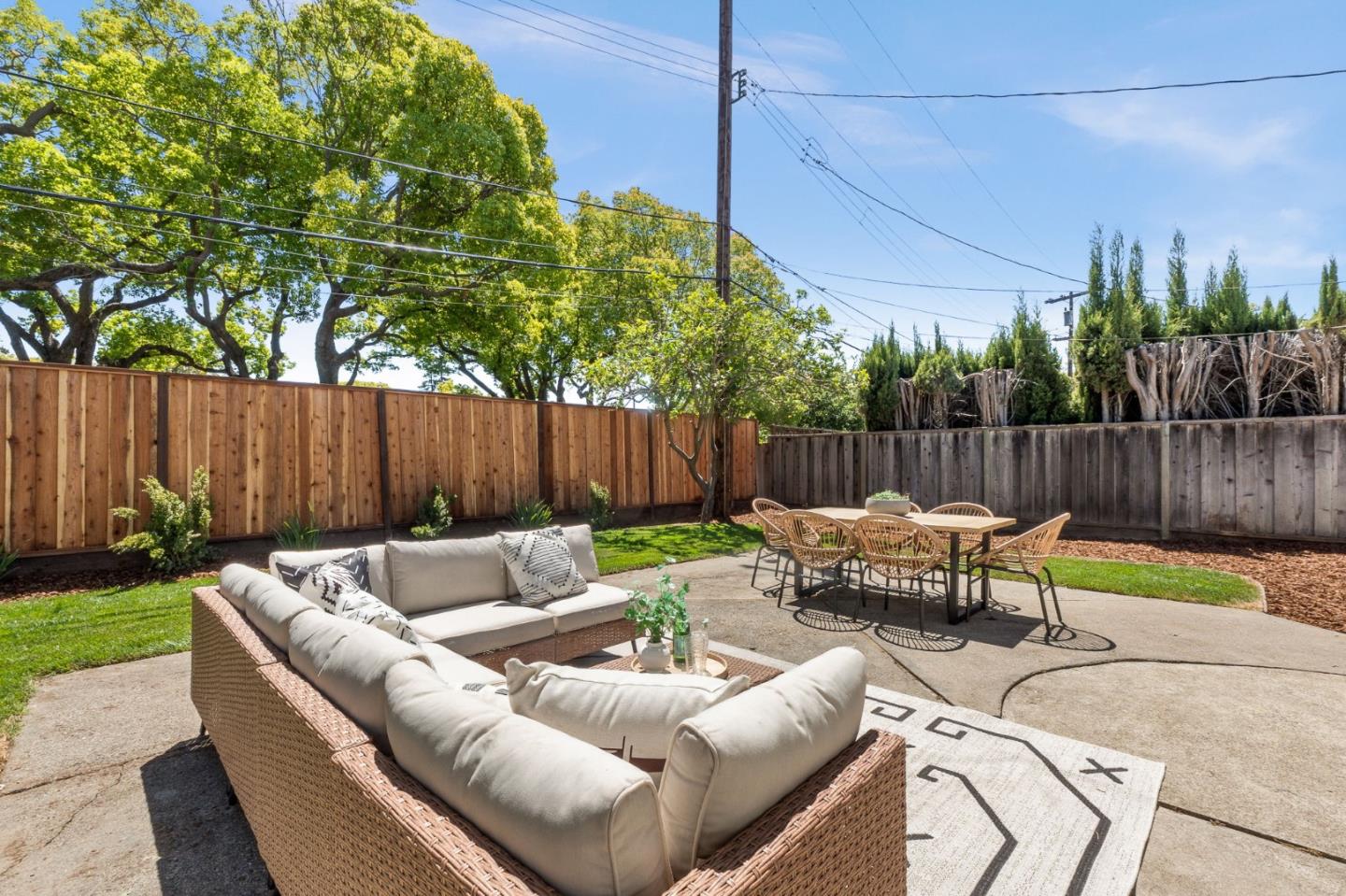 Detail Gallery Image 35 of 37 For 2082 Juliana Ct, Santa Clara,  CA 95050 - 3 Beds | 2 Baths
