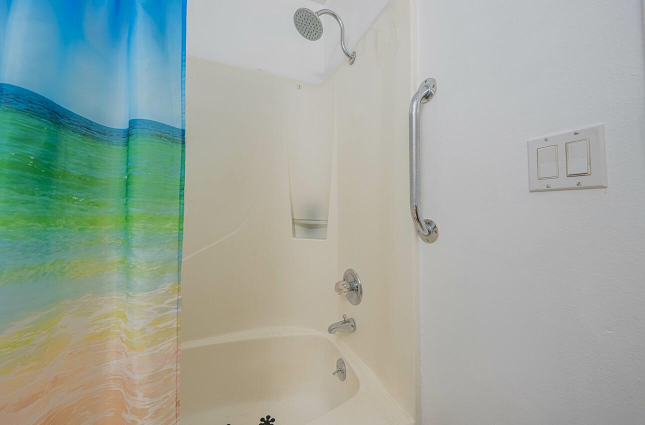Detail Gallery Image 22 of 34 For 260 Paul Ave, Salinas,  CA 93906 - 3 Beds | 2 Baths