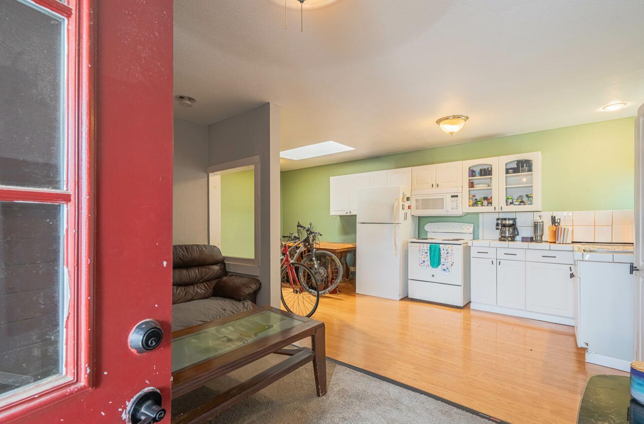 Detail Gallery Image 27 of 34 For 260 Paul Ave, Salinas,  CA 93906 - 3 Beds | 2 Baths