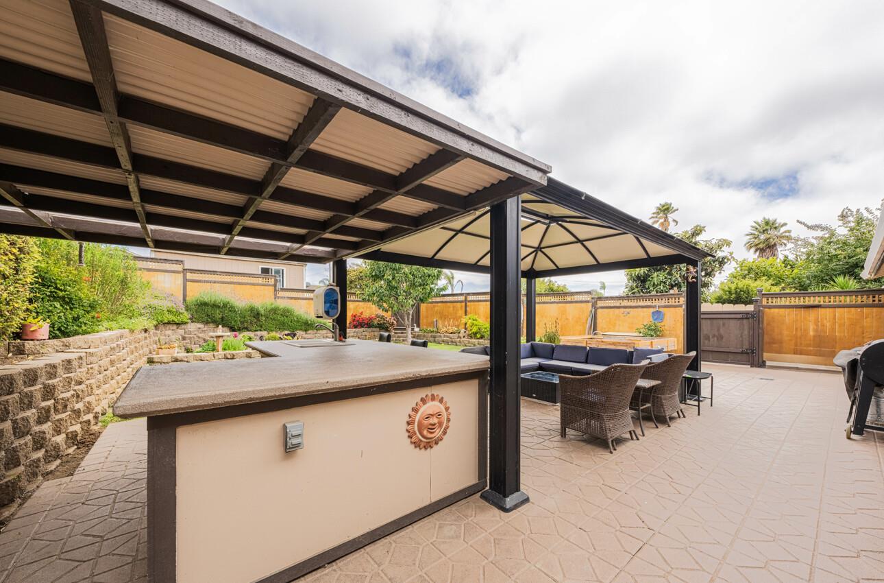 Detail Gallery Image 6 of 34 For 260 Paul Ave, Salinas,  CA 93906 - 3 Beds | 2 Baths