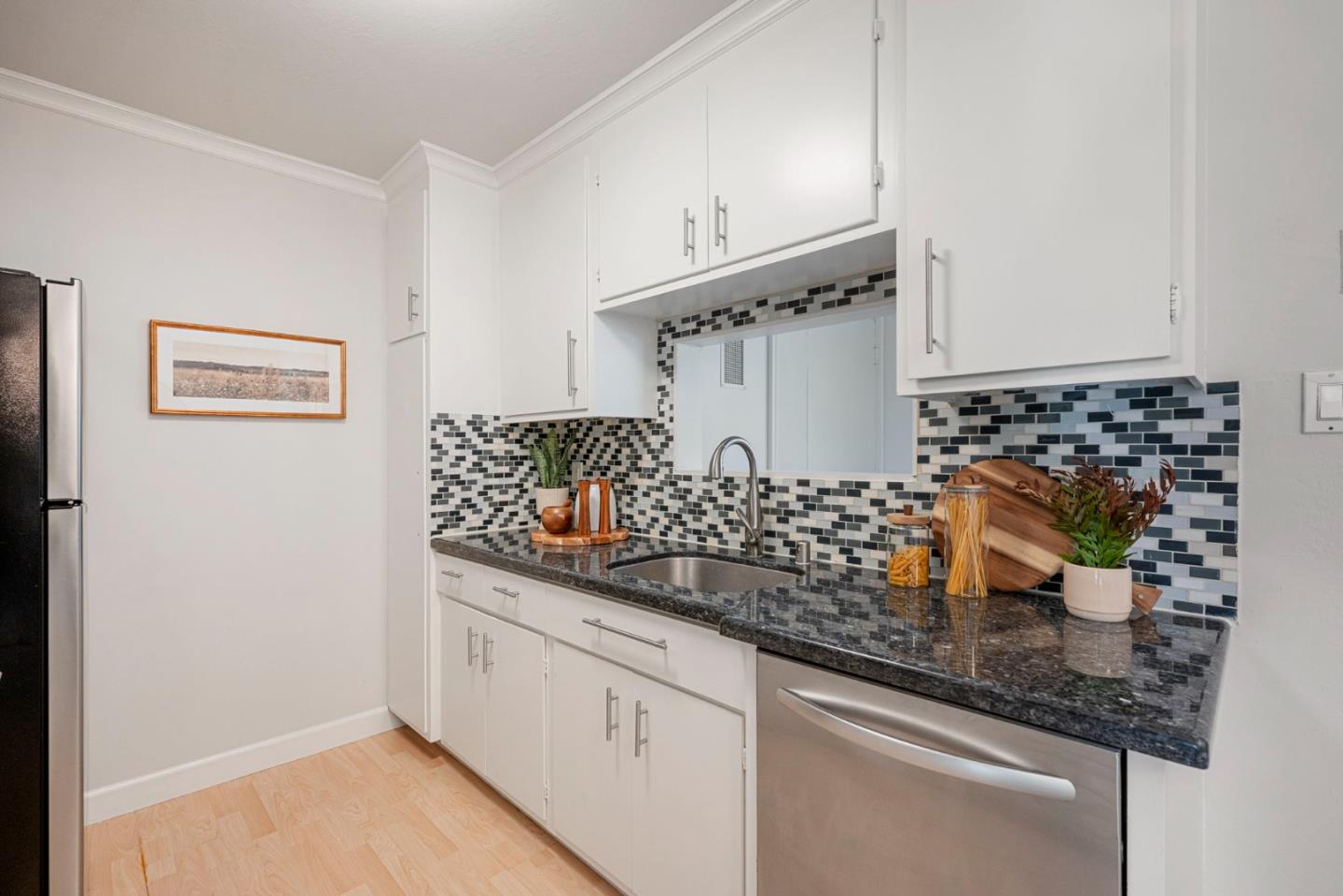 Detail Gallery Image 16 of 41 For 1335 Phelps Ave #8,  San Jose,  CA 95117 - 2 Beds | 1 Baths