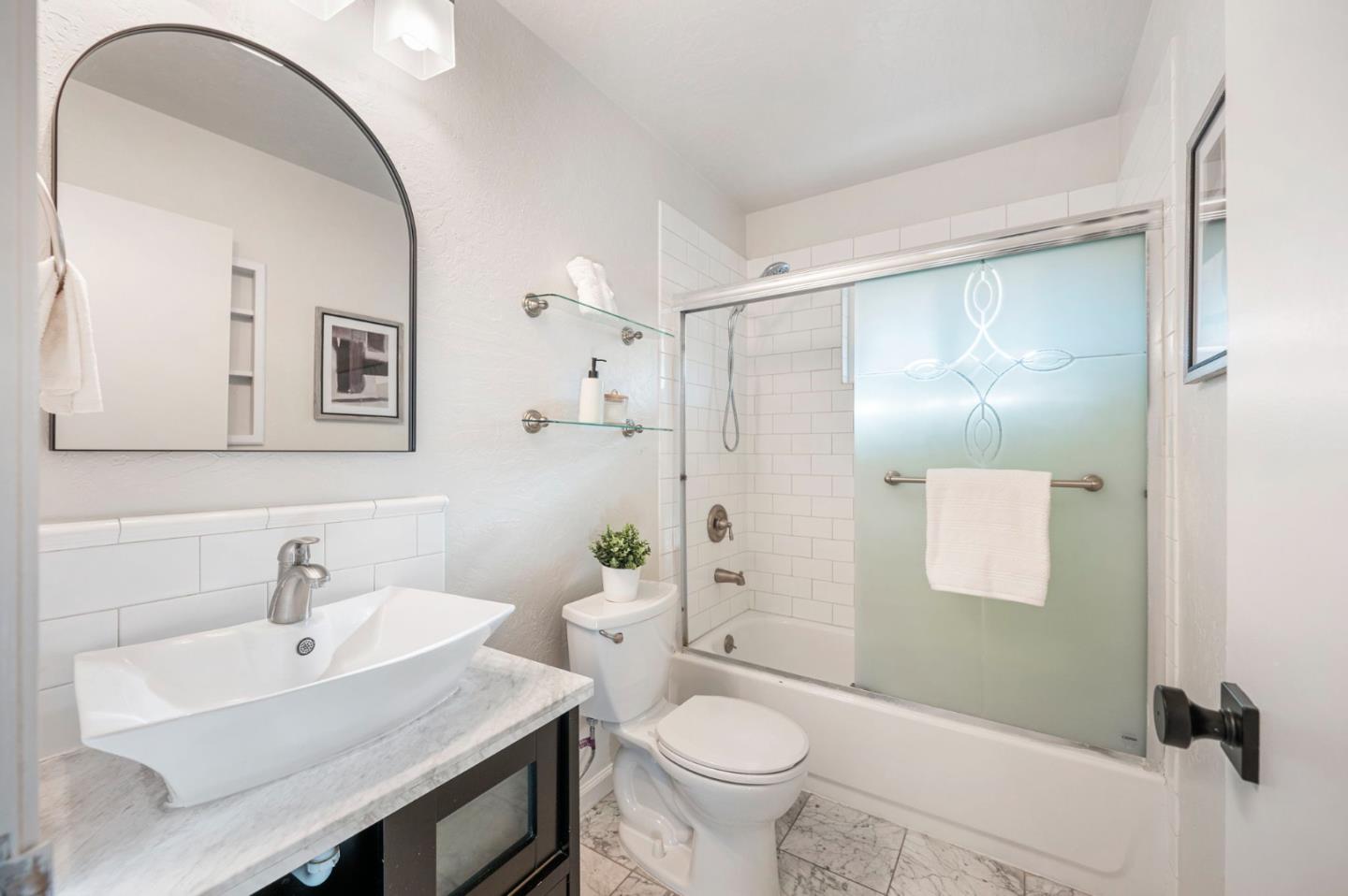 Detail Gallery Image 24 of 41 For 1335 Phelps Ave #8,  San Jose,  CA 95117 - 2 Beds | 1 Baths