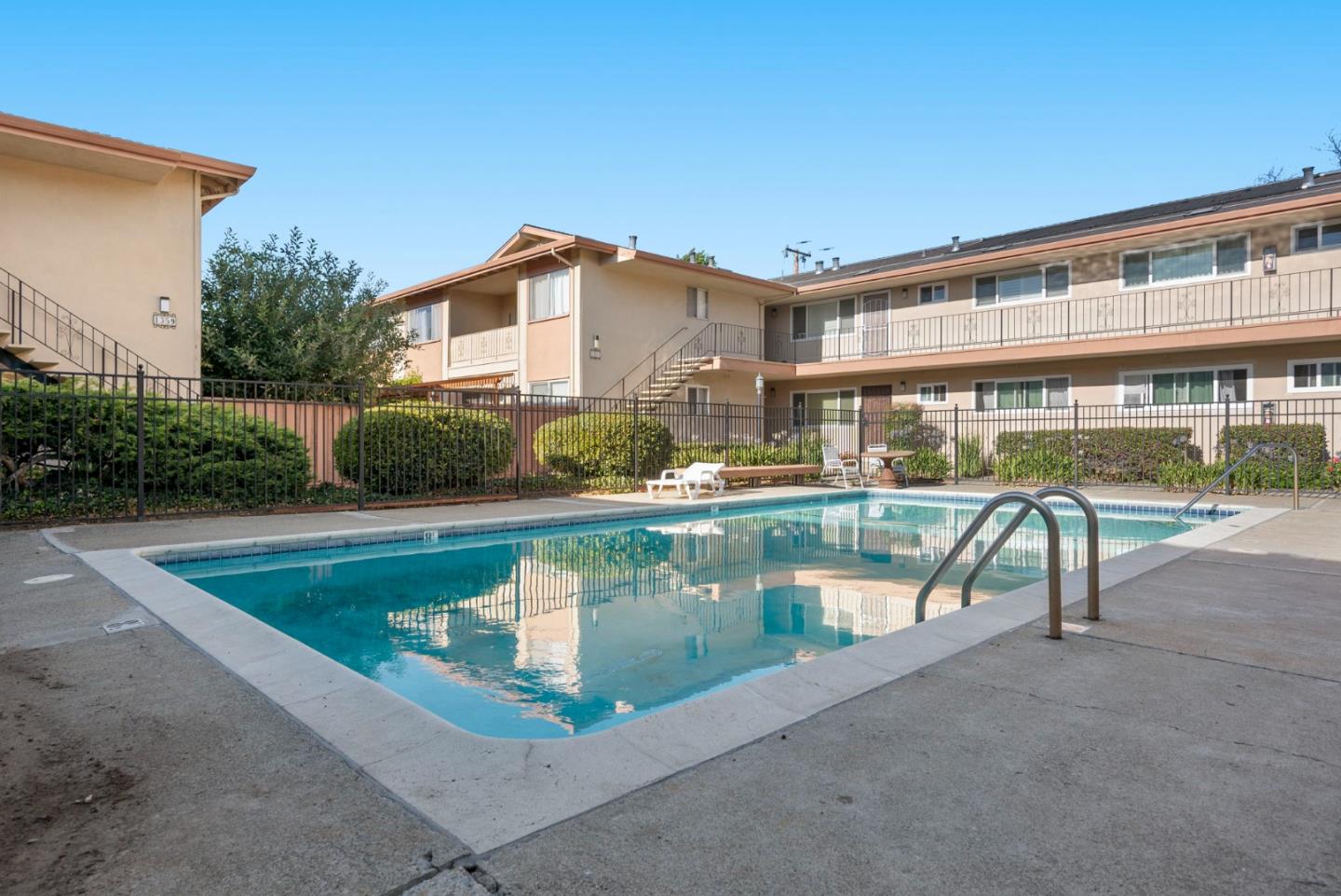 Detail Gallery Image 26 of 41 For 1335 Phelps Ave #8,  San Jose,  CA 95117 - 2 Beds | 1 Baths