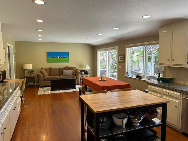 Detail Gallery Image 5 of 23 For 1118 Pinehurst Dr, Aptos,  CA 95003 - 3 Beds | 2/1 Baths