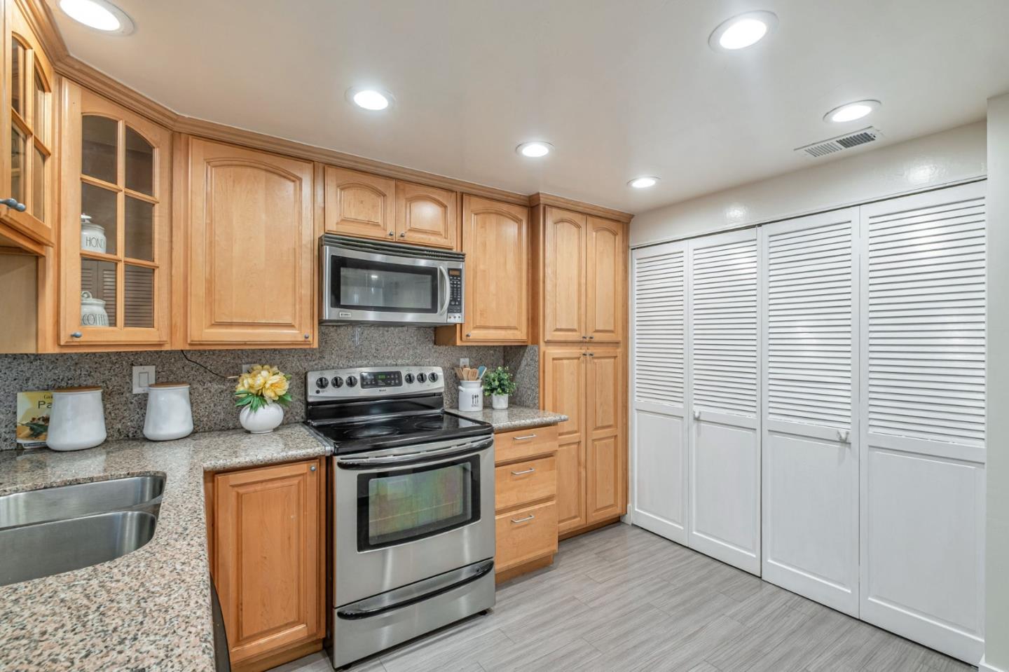 Detail Gallery Image 11 of 40 For 39623 Buena Vista Ter, Fremont,  CA 94538 - 3 Beds | 2/1 Baths