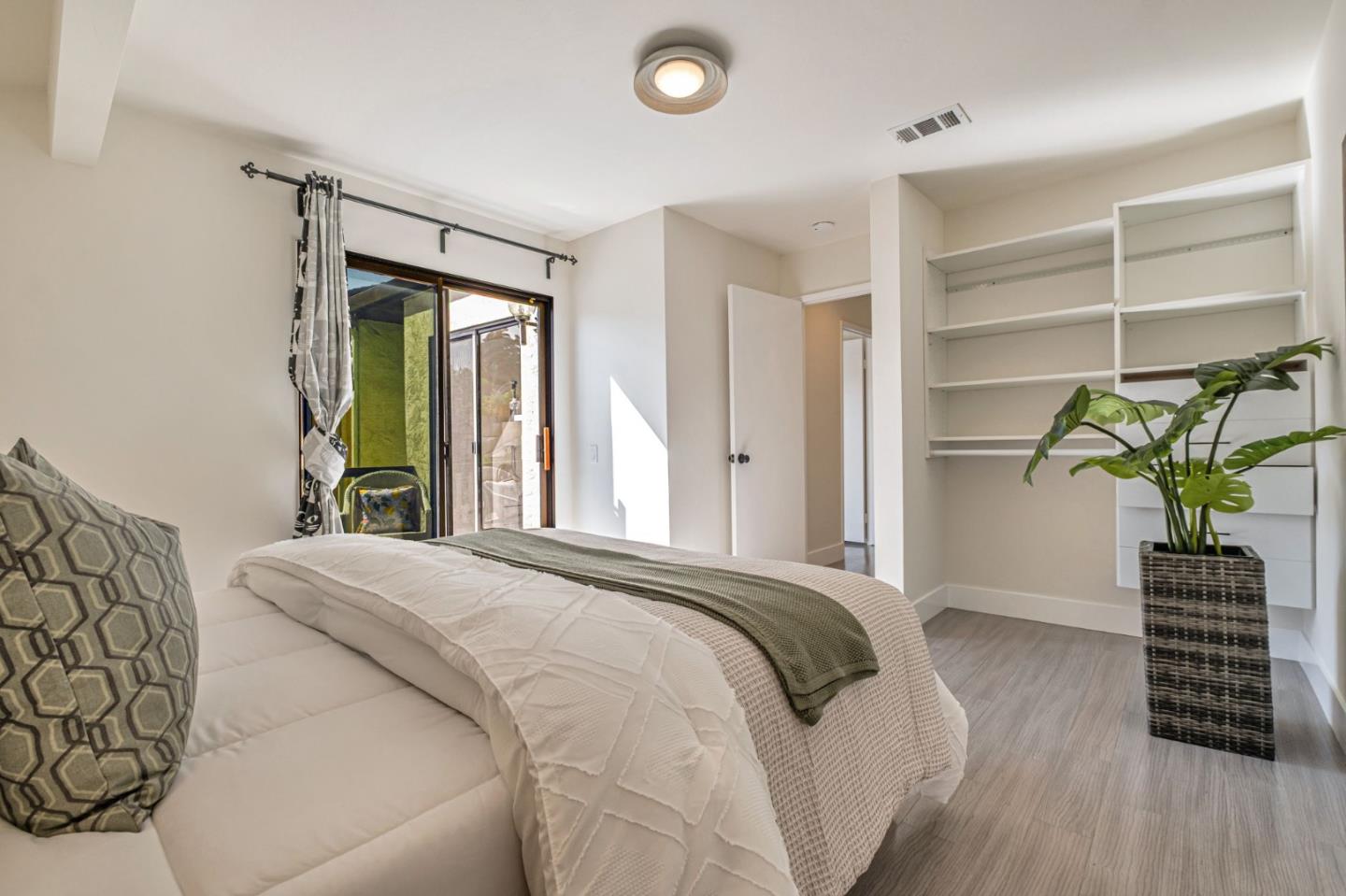 Detail Gallery Image 21 of 40 For 39623 Buena Vista Ter, Fremont,  CA 94538 - 3 Beds | 2/1 Baths