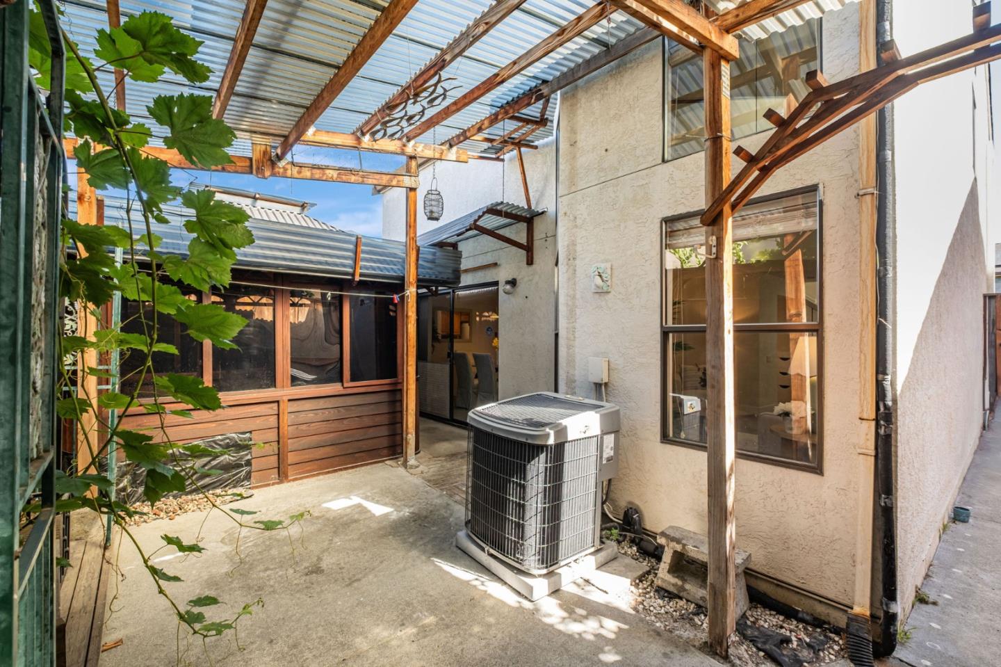 Detail Gallery Image 39 of 40 For 39623 Buena Vista Ter, Fremont,  CA 94538 - 3 Beds | 2/1 Baths