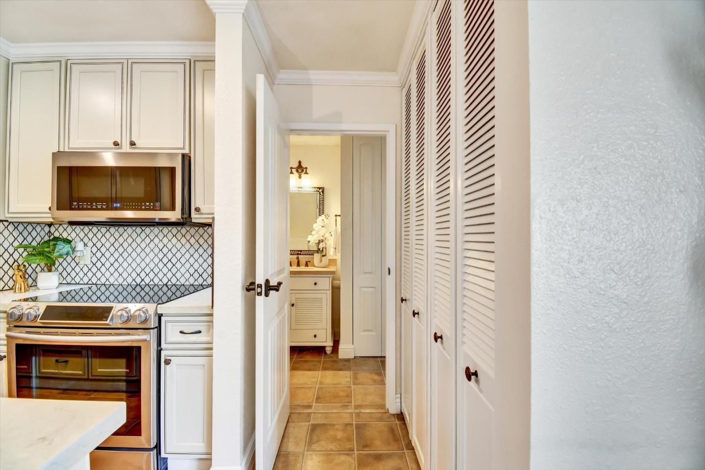 Detail Gallery Image 13 of 34 For 395 Imperial Way #230,  Daly City,  CA 94015 - 2 Beds | 2 Baths