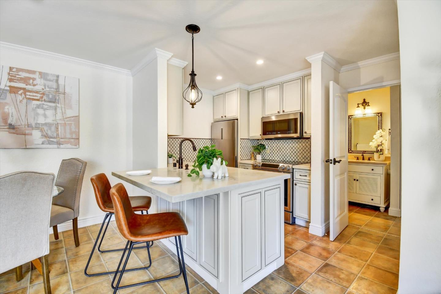 Detail Gallery Image 8 of 34 For 395 Imperial Way #230,  Daly City,  CA 94015 - 2 Beds | 2 Baths