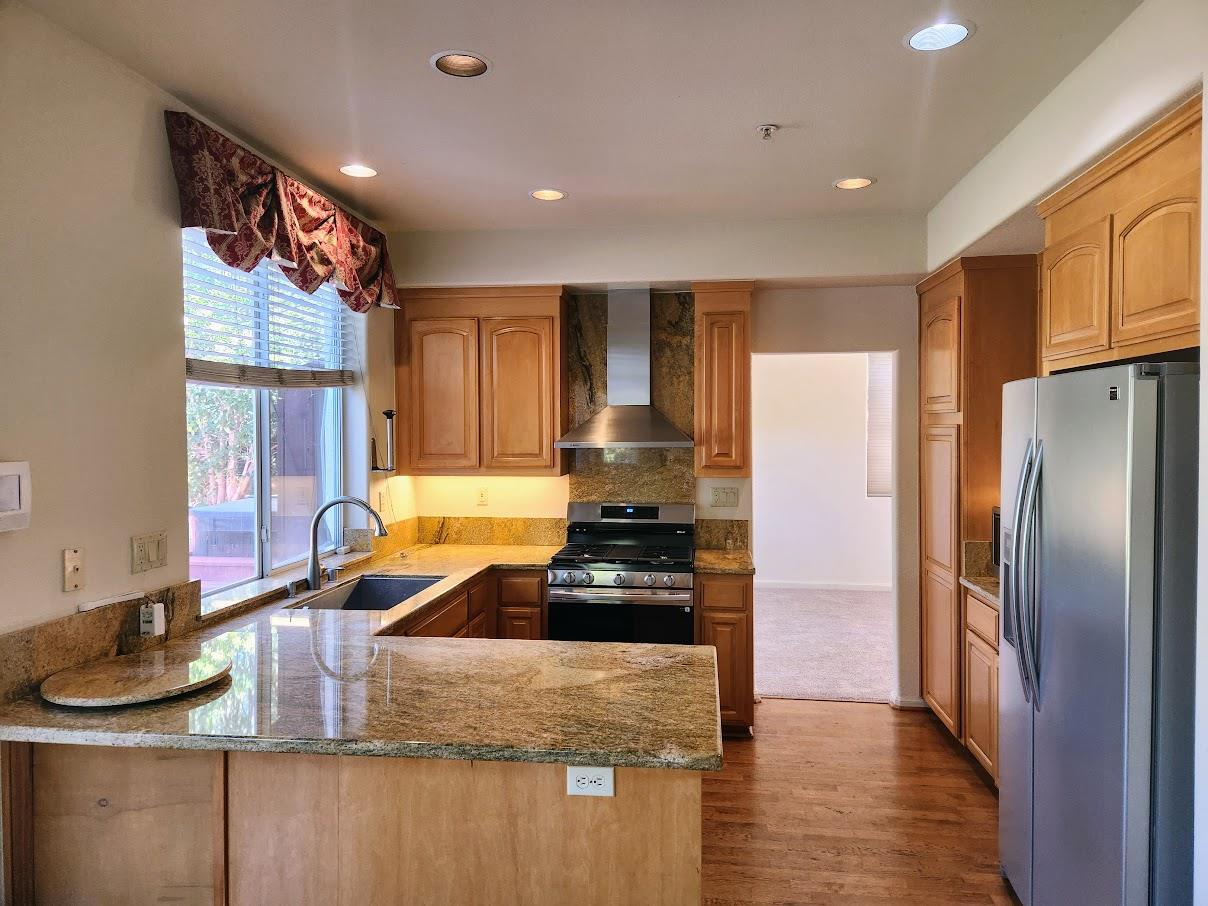 Detail Gallery Image 5 of 21 For 21940 Hearthwood Ct, Salinas,  CA 93908 - 3 Beds | 2/1 Baths
