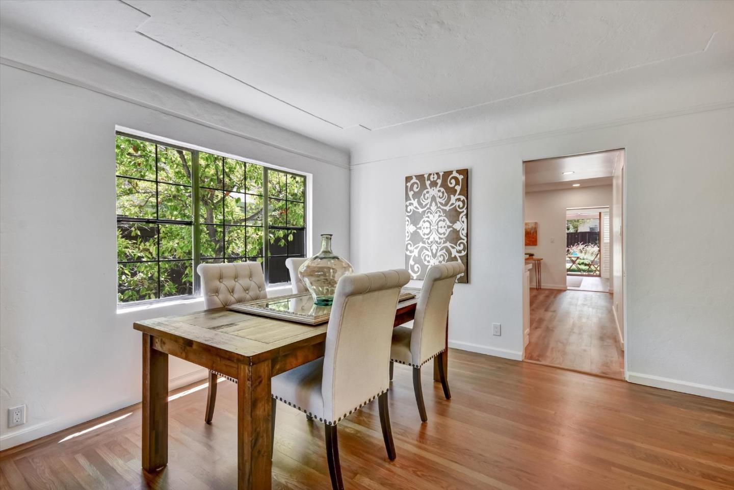 Detail Gallery Image 10 of 47 For 2268 Oberlin St, Palo Alto,  CA 94306 - 3 Beds | 2 Baths