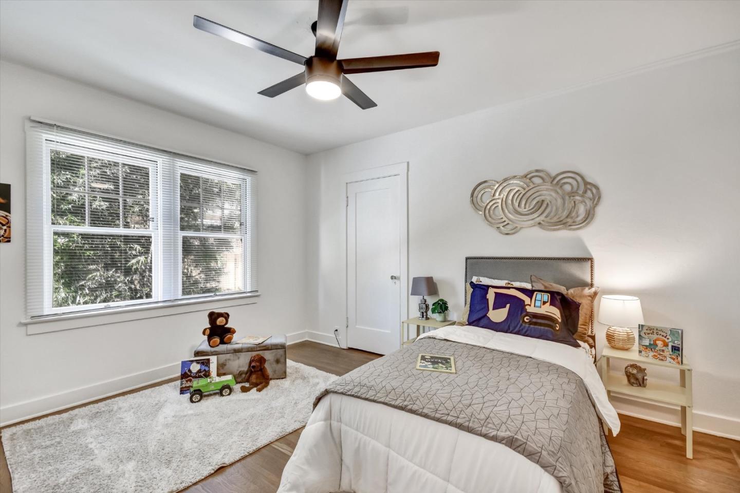 Detail Gallery Image 25 of 47 For 2268 Oberlin St, Palo Alto,  CA 94306 - 3 Beds | 2 Baths