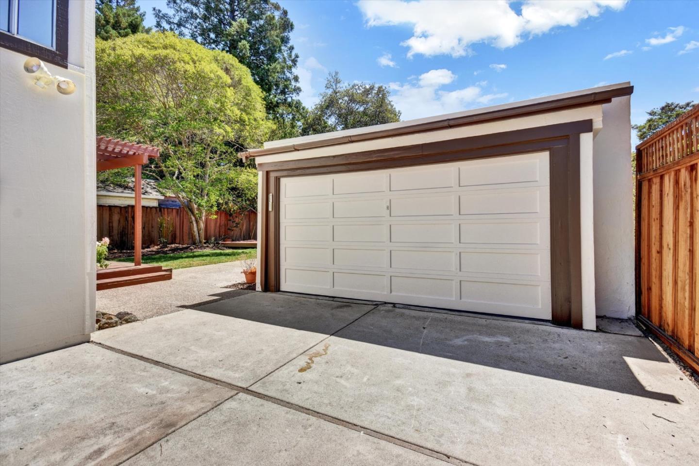 Detail Gallery Image 32 of 47 For 2268 Oberlin St, Palo Alto,  CA 94306 - 3 Beds | 2 Baths