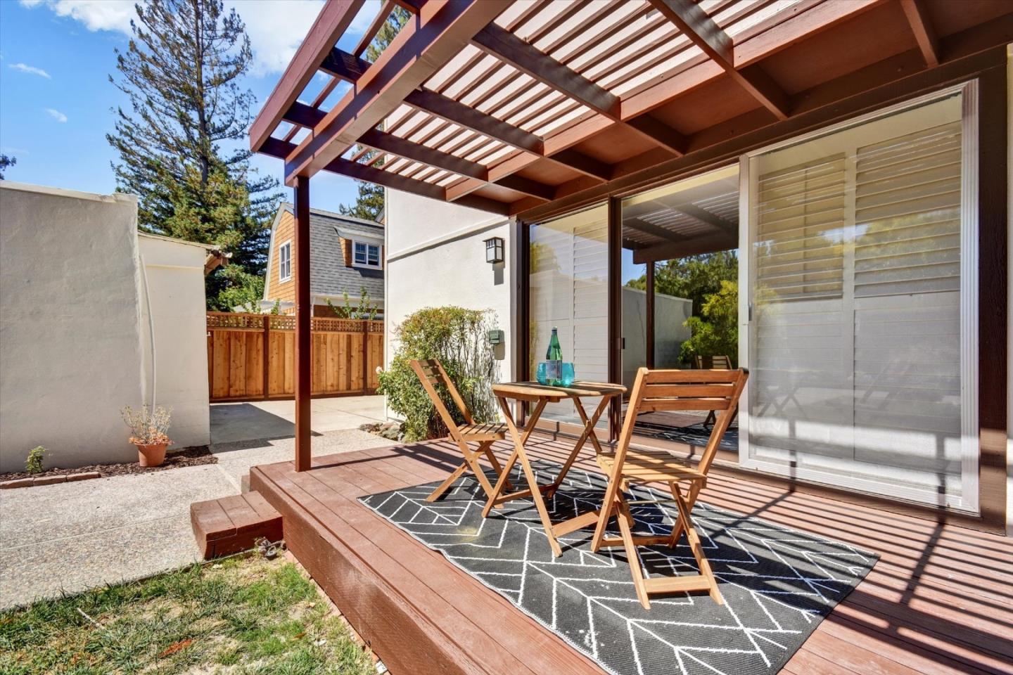 Detail Gallery Image 36 of 47 For 2268 Oberlin St, Palo Alto,  CA 94306 - 3 Beds | 2 Baths