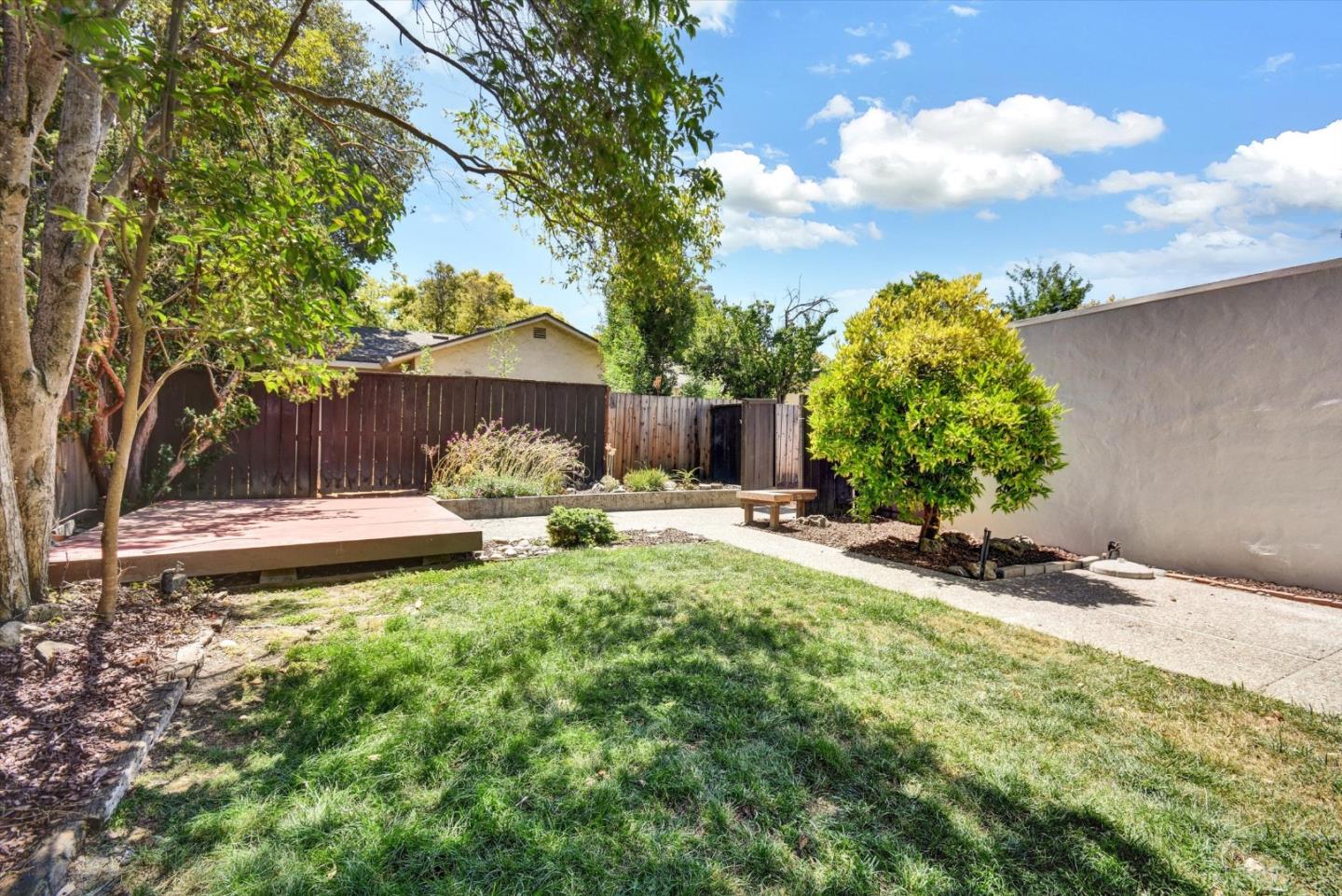 Detail Gallery Image 39 of 47 For 2268 Oberlin St, Palo Alto,  CA 94306 - 3 Beds | 2 Baths