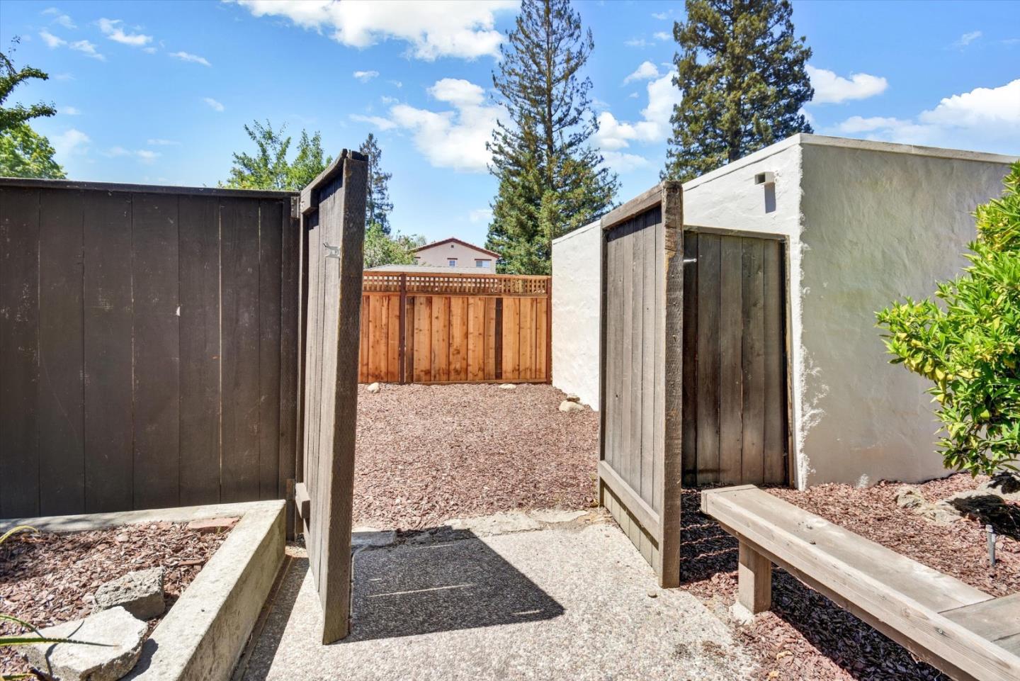 Detail Gallery Image 41 of 47 For 2268 Oberlin St, Palo Alto,  CA 94306 - 3 Beds | 2 Baths