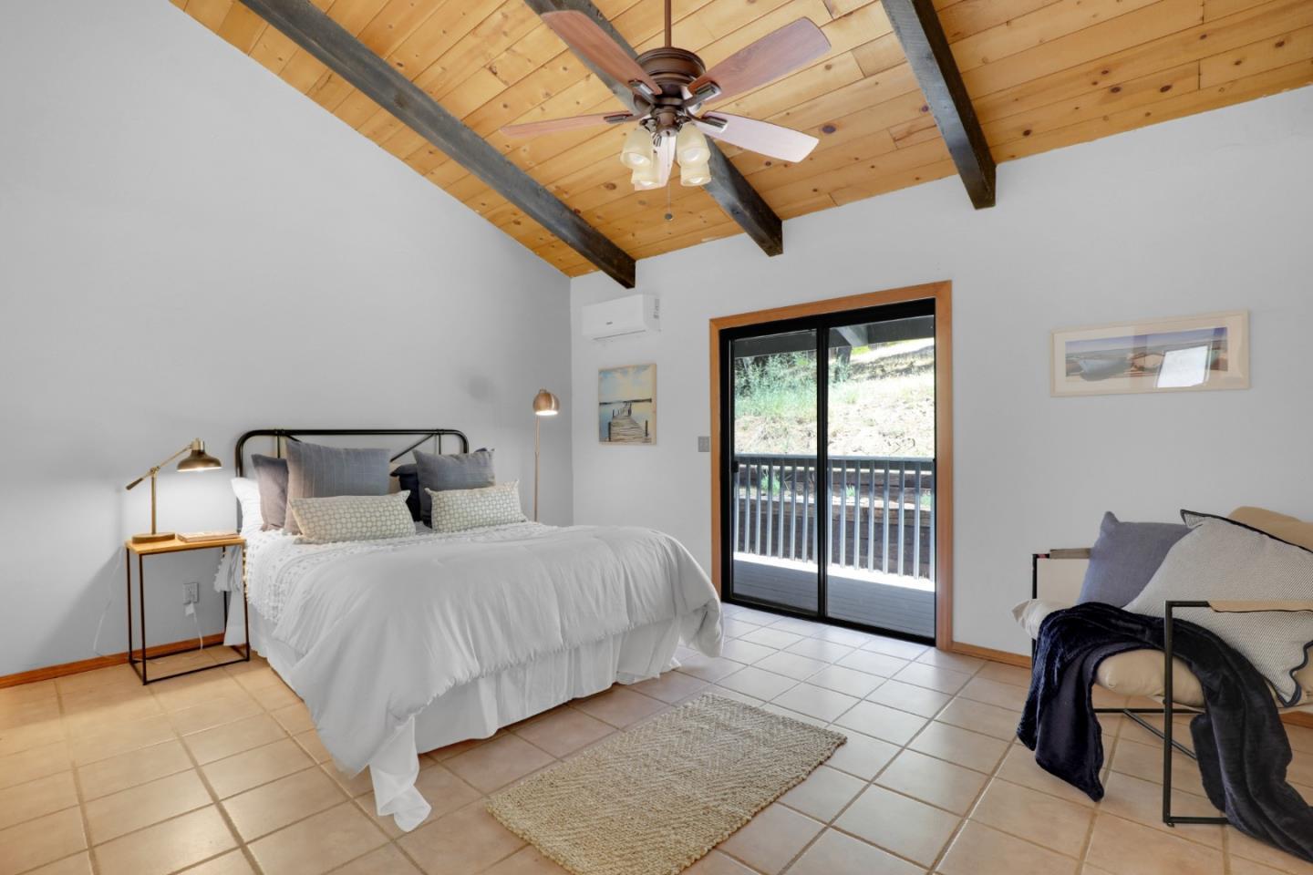 Detail Gallery Image 11 of 31 For 19235 Cachagua Rd, Carmel Valley,  CA 93924 - 3 Beds | 2 Baths