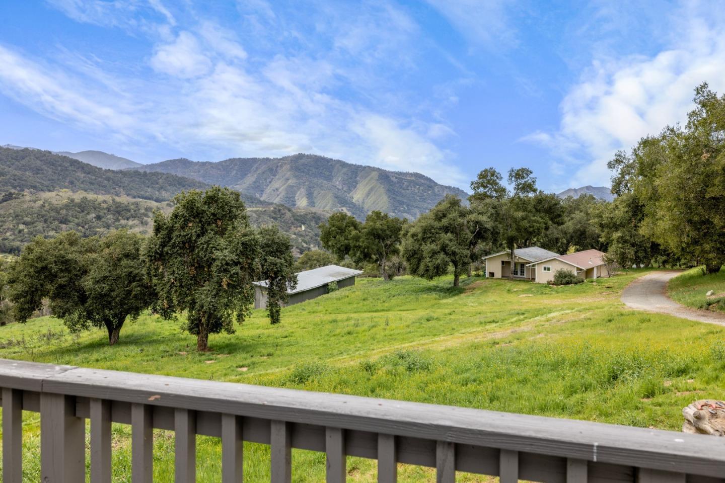 Detail Gallery Image 17 of 31 For 19235 Cachagua Rd, Carmel Valley,  CA 93924 - 3 Beds | 2 Baths