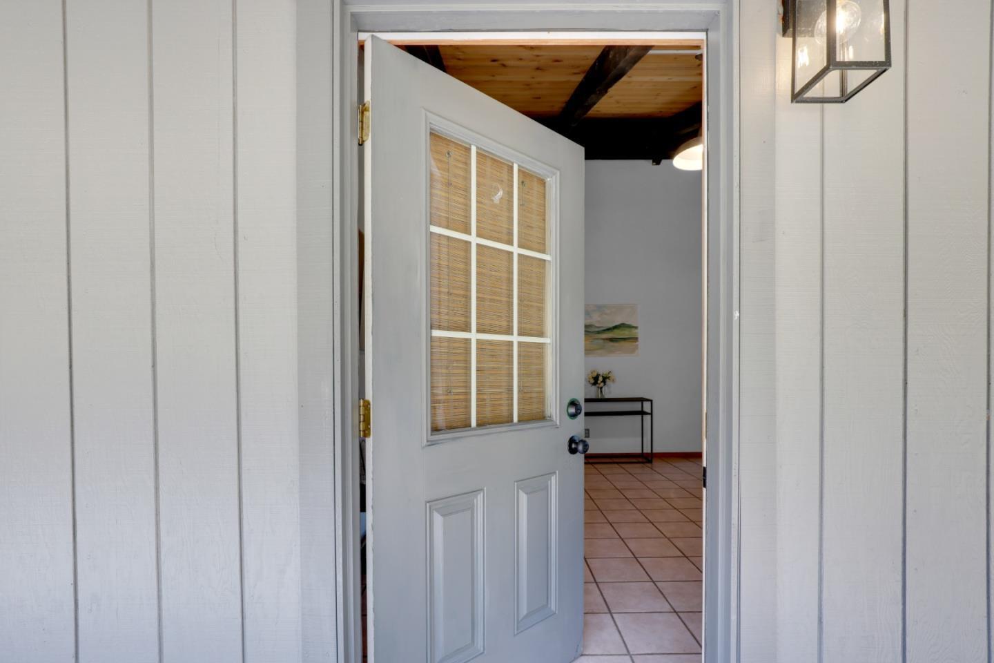 Detail Gallery Image 2 of 31 For 19235 Cachagua Rd, Carmel Valley,  CA 93924 - 3 Beds | 2 Baths