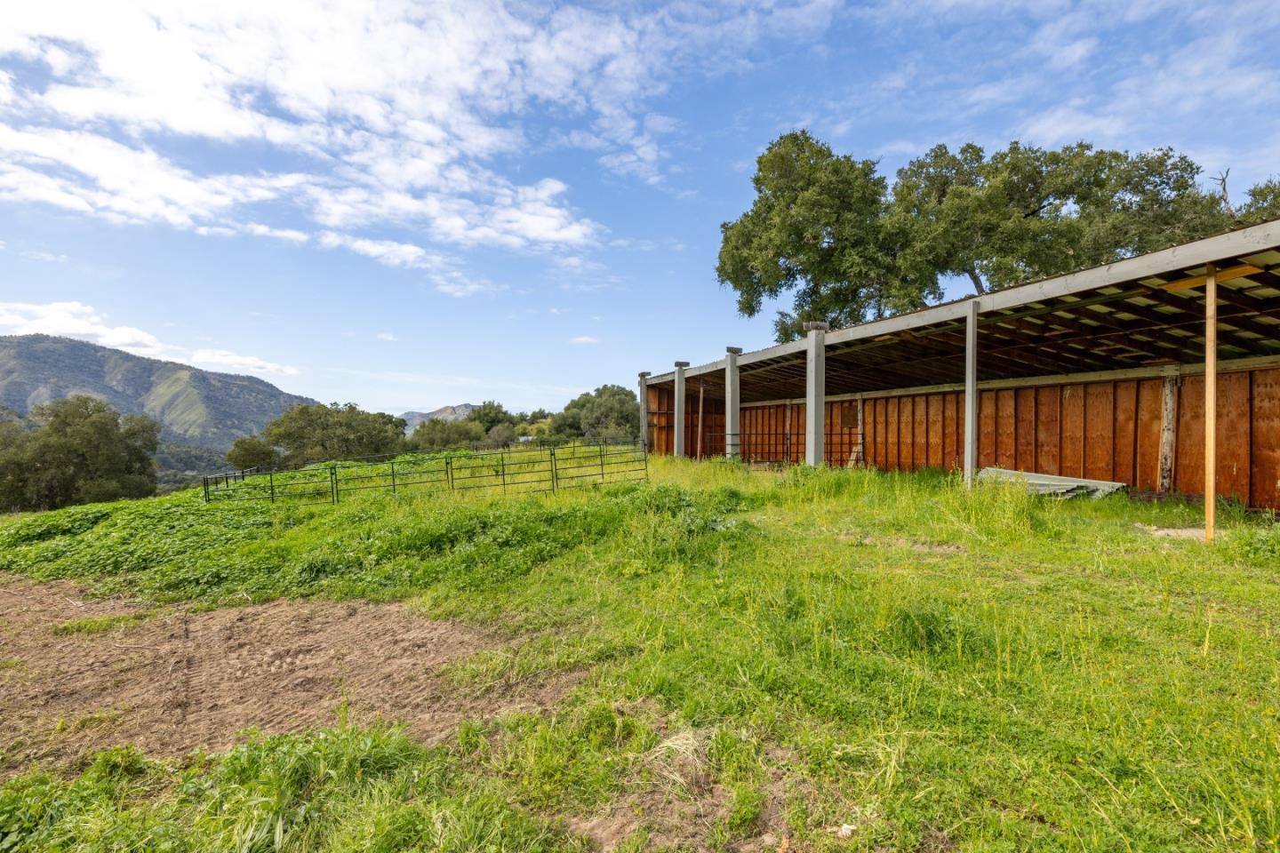 Detail Gallery Image 29 of 31 For 19235 Cachagua Rd, Carmel Valley,  CA 93924 - 3 Beds | 2 Baths
