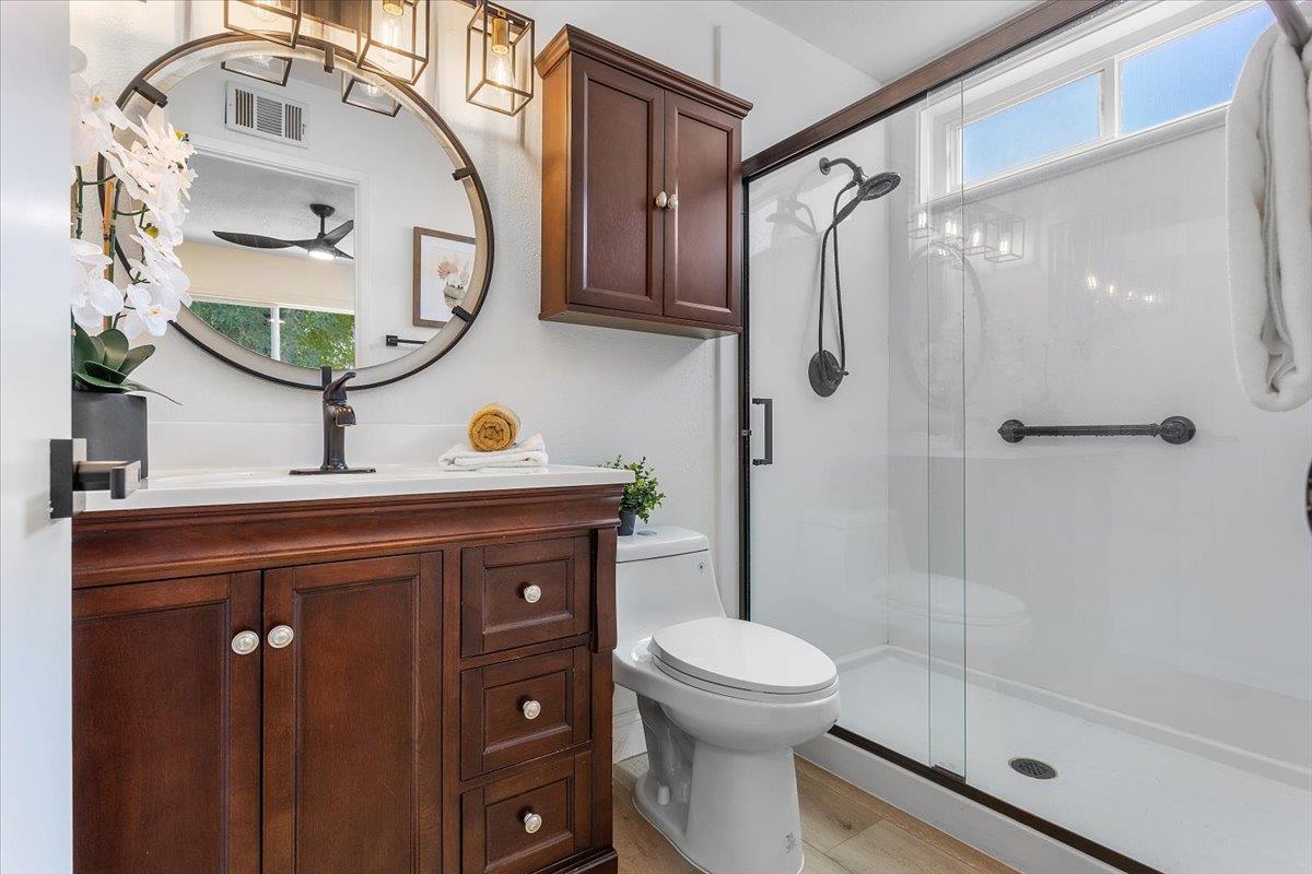 Detail Gallery Image 11 of 27 For 5993 Lean Ave, San Jose,  CA 95123 - 3 Beds | 2 Baths