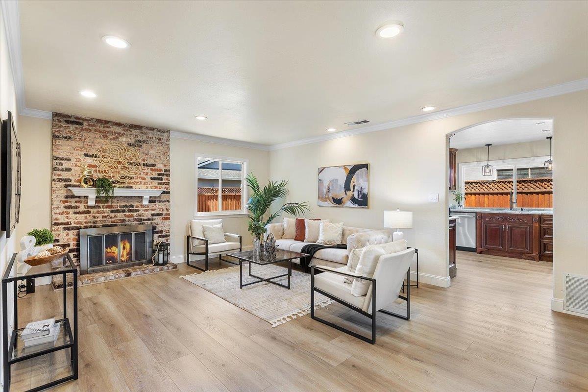 Detail Gallery Image 2 of 27 For 5993 Lean Ave, San Jose,  CA 95123 - 3 Beds | 2 Baths