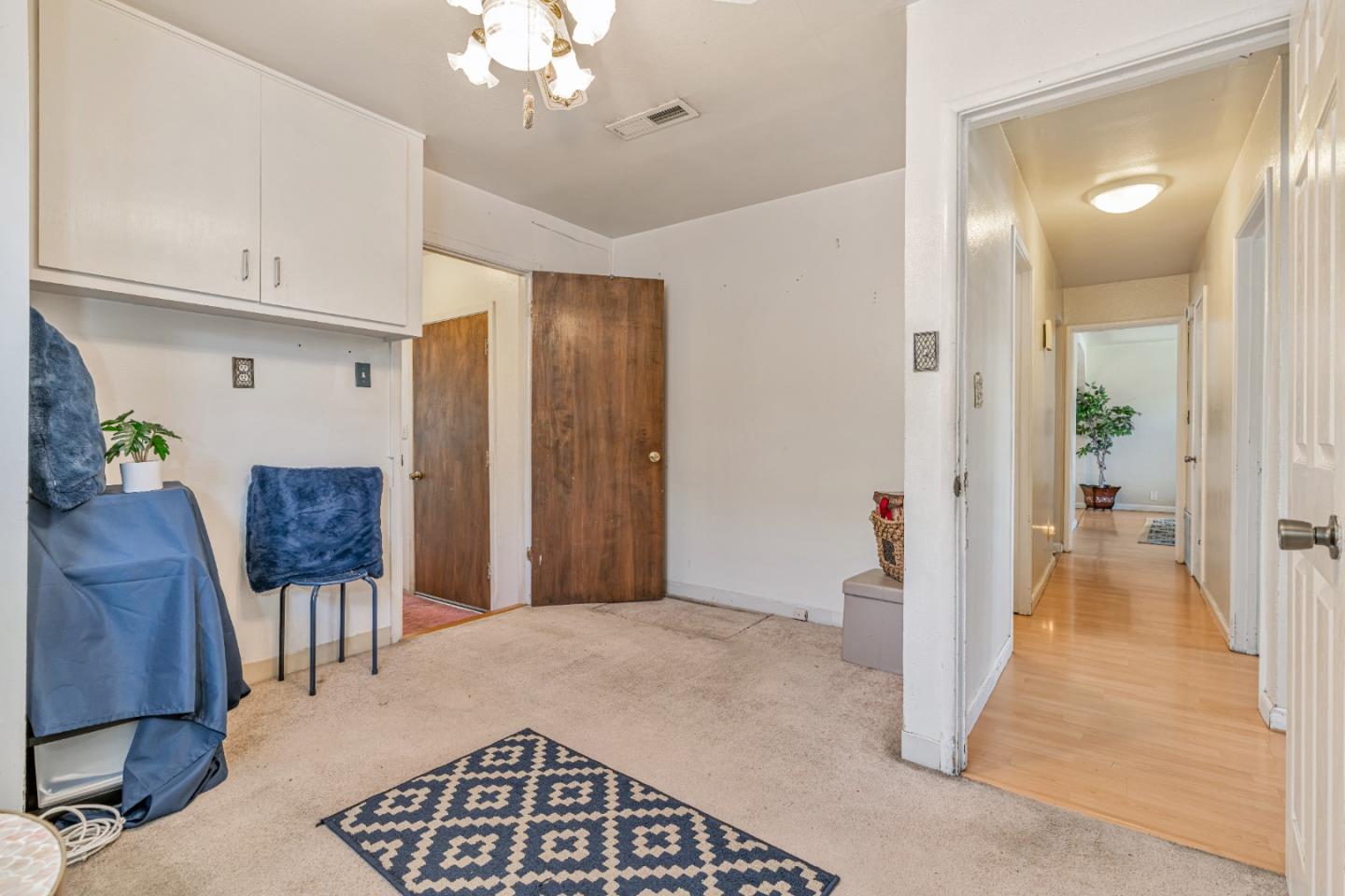 Detail Gallery Image 16 of 36 For 130 Cypress St, Redwood City,  CA 94061 - 3 Beds | 2 Baths