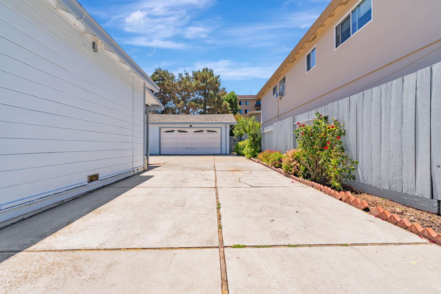Detail Gallery Image 33 of 36 For 130 Cypress St, Redwood City,  CA 94061 - 3 Beds | 2 Baths