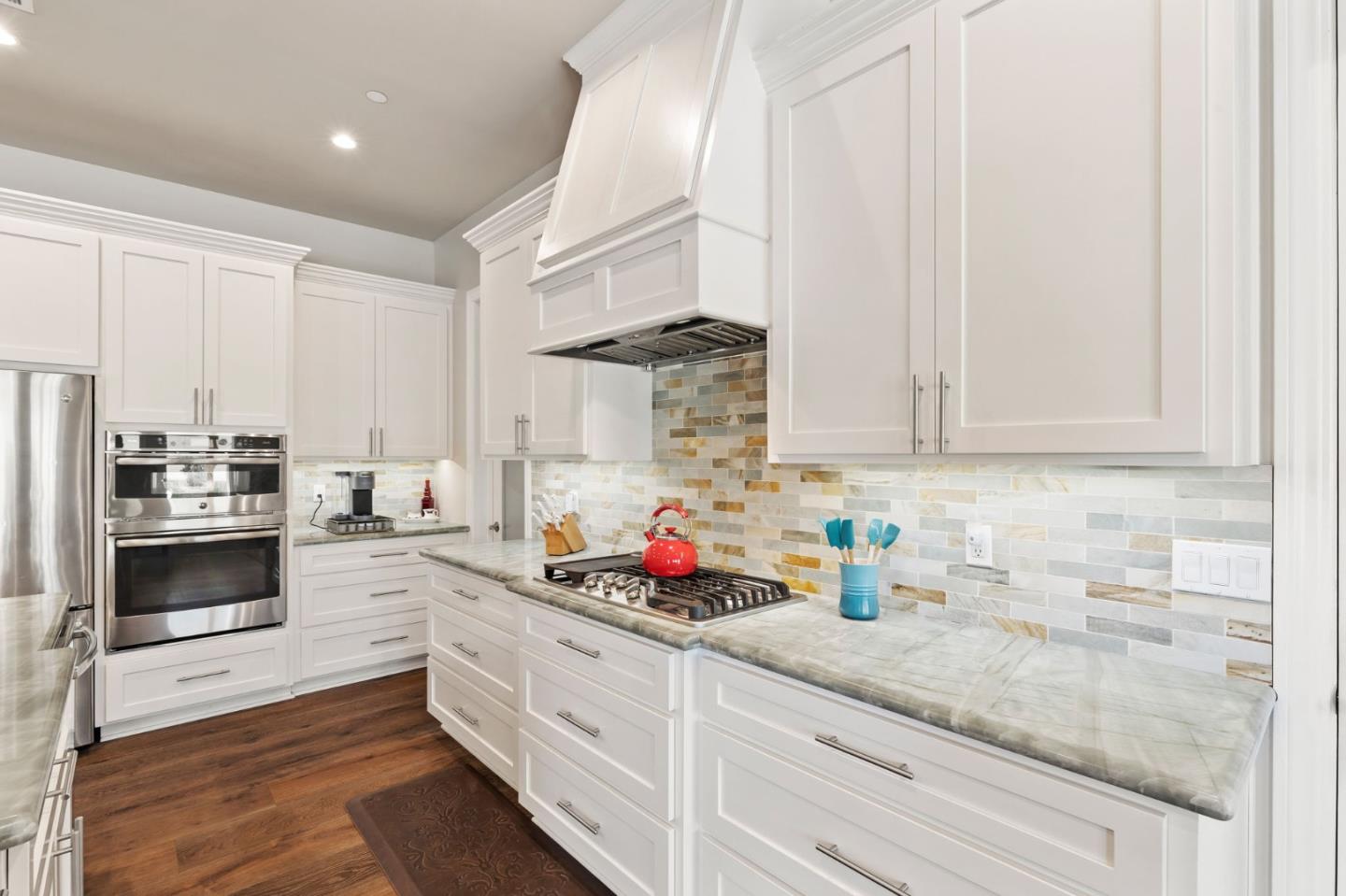 Detail Gallery Image 12 of 60 For 7251 Diablo Hills Rd, Tres Pinos,  CA 95075 - 4 Beds | 2/1 Baths