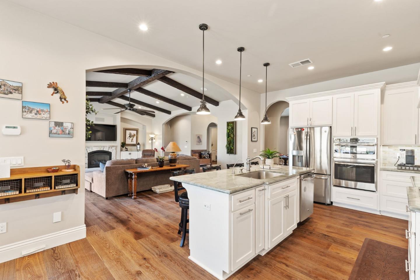 Detail Gallery Image 13 of 60 For 7251 Diablo Hills Rd, Tres Pinos,  CA 95075 - 4 Beds | 2/1 Baths