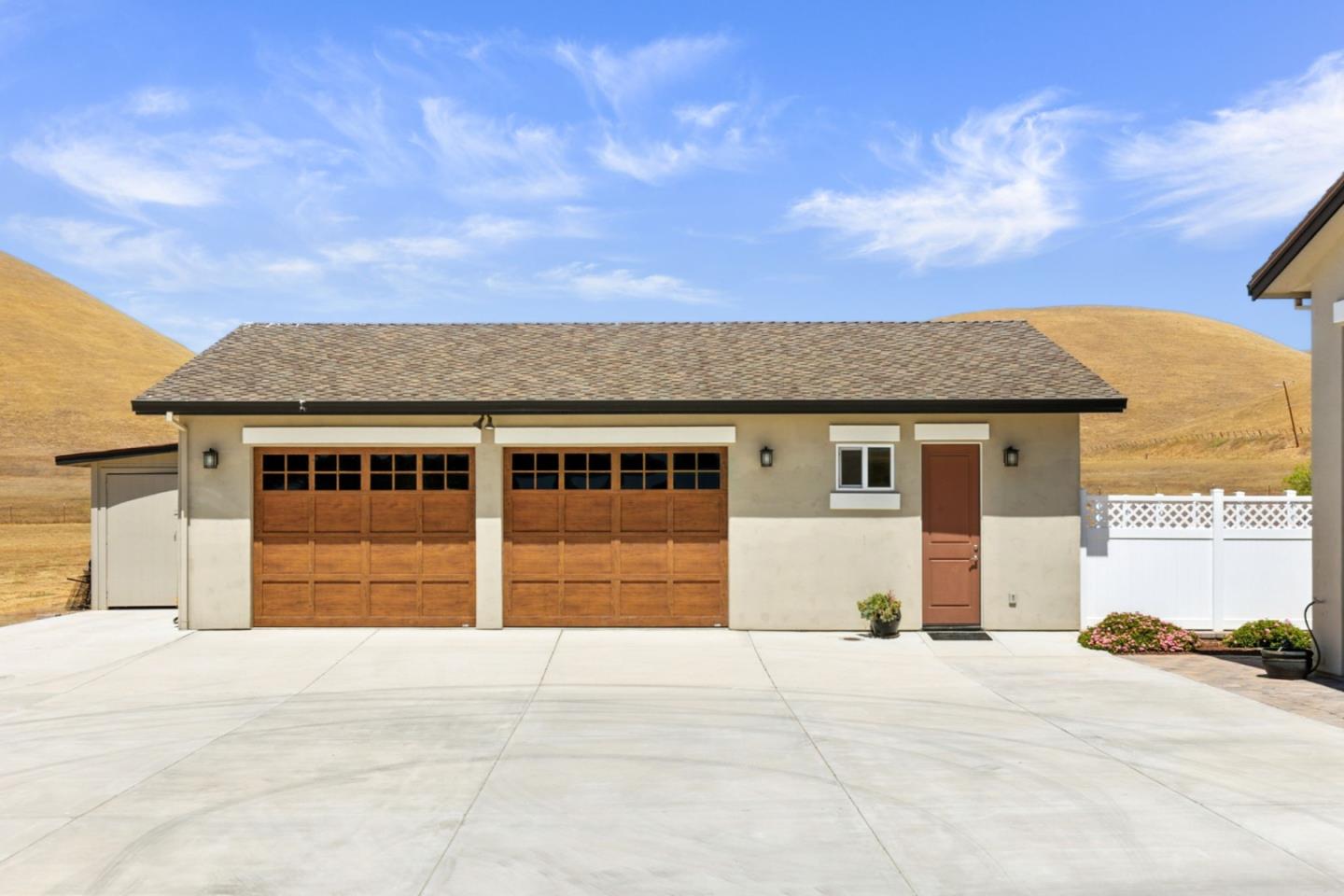Detail Gallery Image 31 of 60 For 7251 Diablo Hills Rd, Tres Pinos,  CA 95075 - 4 Beds | 2/1 Baths
