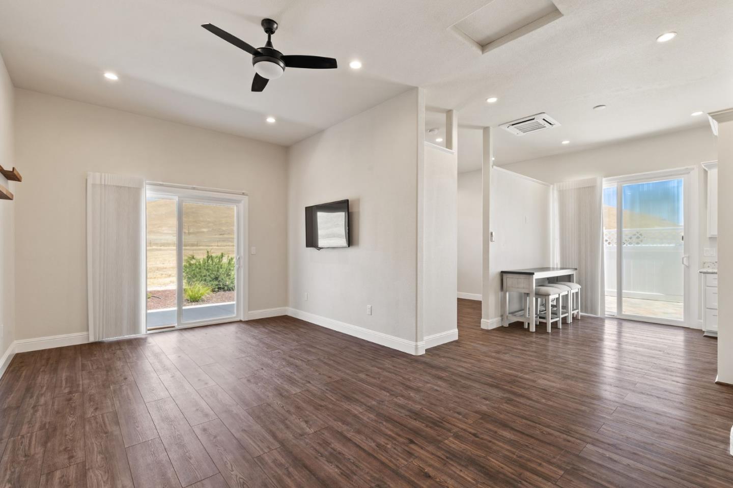Detail Gallery Image 37 of 60 For 7251 Diablo Hills Rd, Tres Pinos,  CA 95075 - 4 Beds | 2/1 Baths