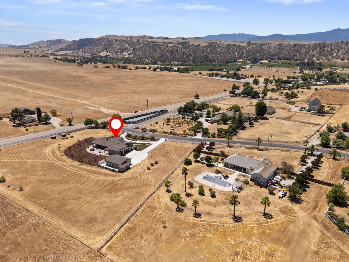 Detail Gallery Image 46 of 60 For 7251 Diablo Hills Rd, Tres Pinos,  CA 95075 - 4 Beds | 2/1 Baths