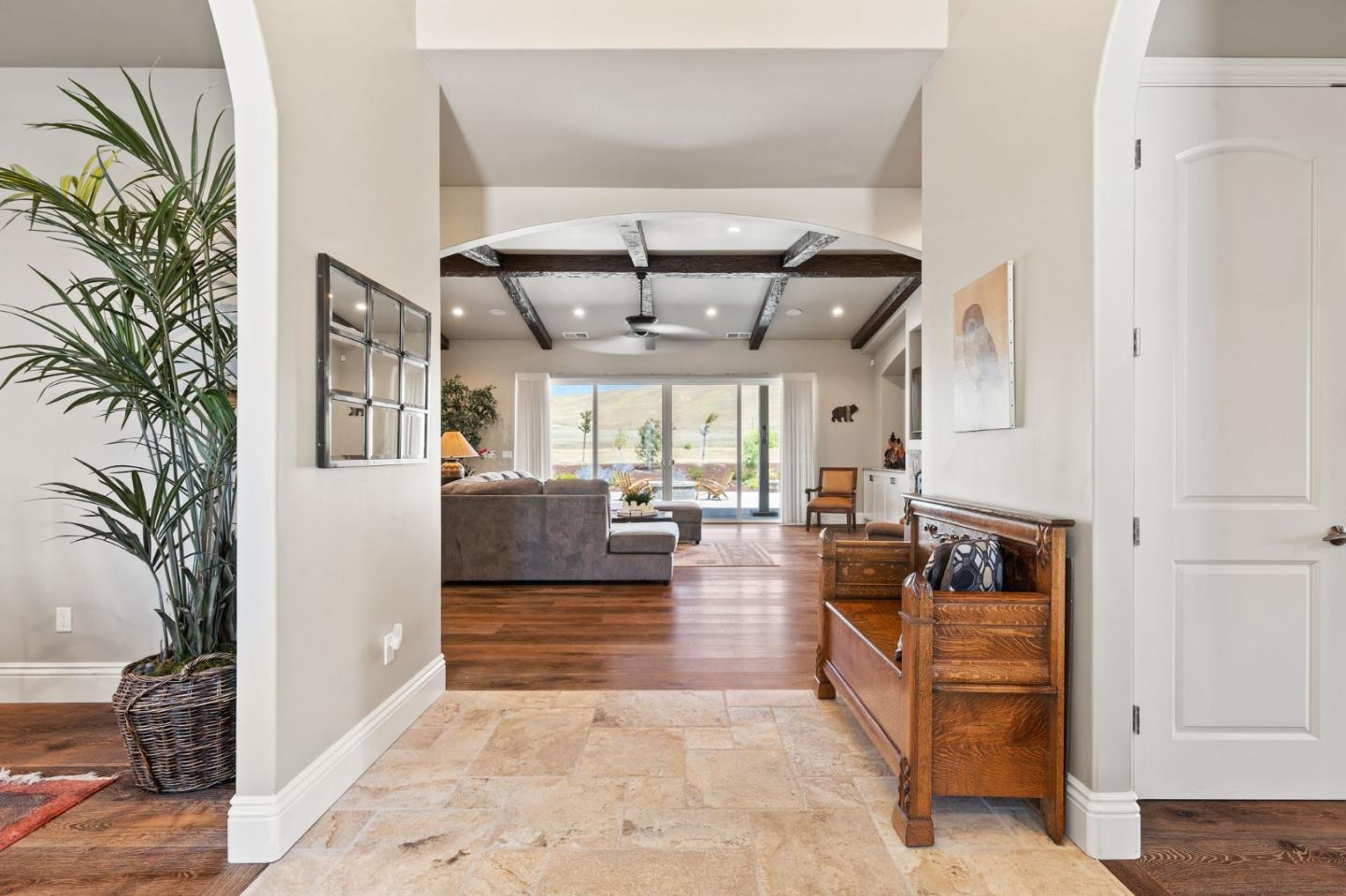 Detail Gallery Image 5 of 60 For 7251 Diablo Hills Rd, Tres Pinos,  CA 95075 - 4 Beds | 2/1 Baths