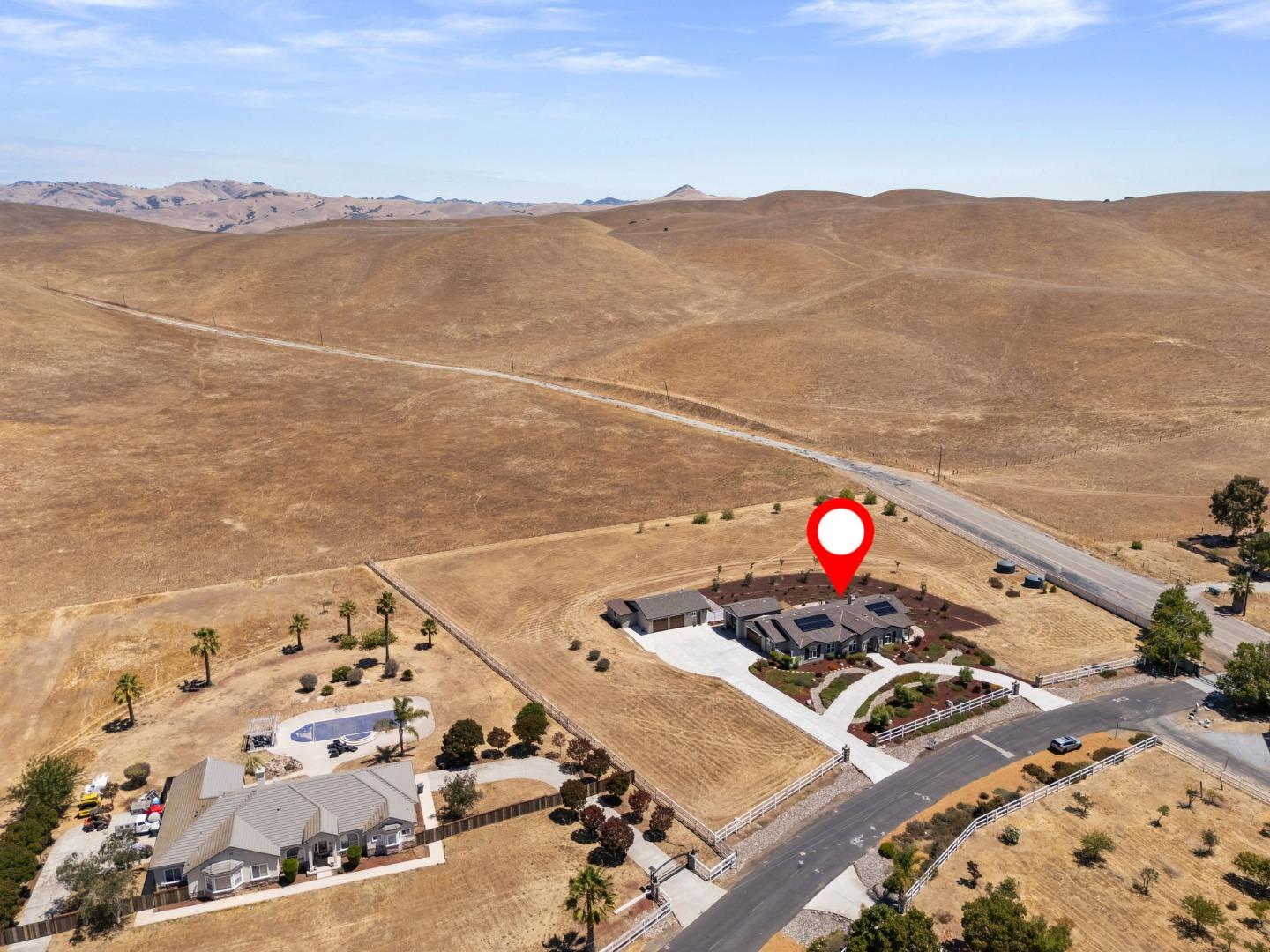 Detail Gallery Image 51 of 60 For 7251 Diablo Hills Rd, Tres Pinos,  CA 95075 - 4 Beds | 2/1 Baths