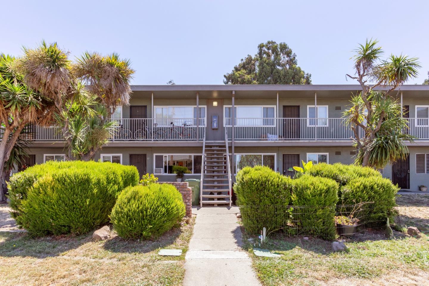 Detail Gallery Image 2 of 10 For 5366 Saint Mark Ave, Newark,  CA 94560 - – Beds | – Baths