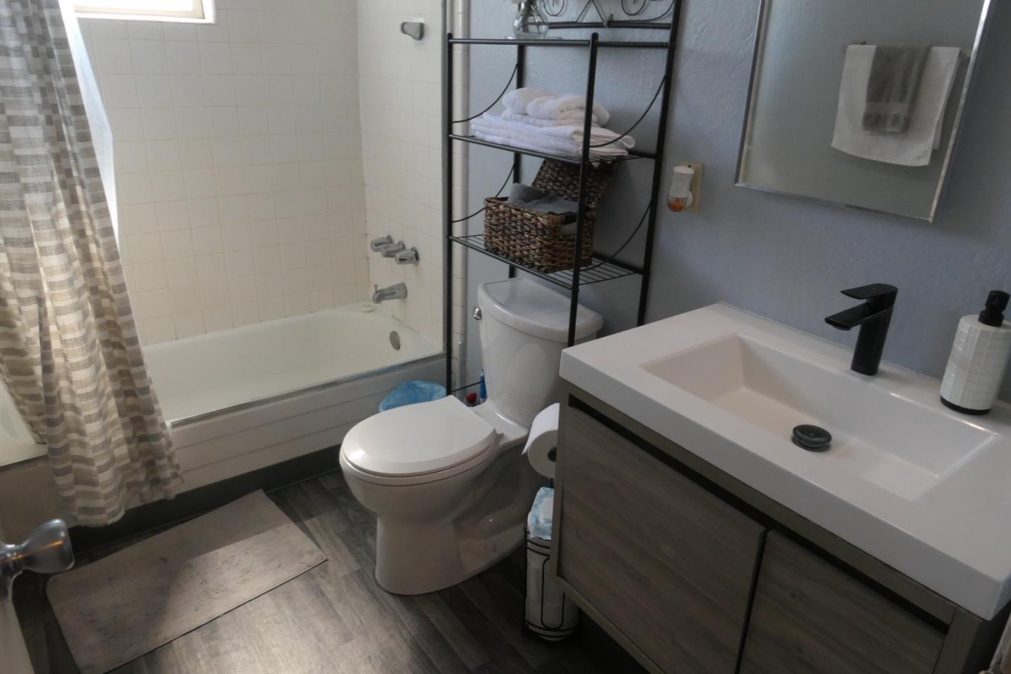 Detail Gallery Image 8 of 14 For 1470 E San Antonio St, San Jose,  CA 95116 - – Beds | – Baths