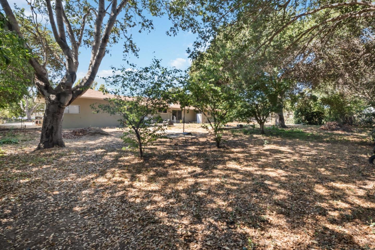 Detail Gallery Image 24 of 39 For 11745 Tam Oshanter Dr, Salinas,  CA 93906 - 3 Beds | 2 Baths