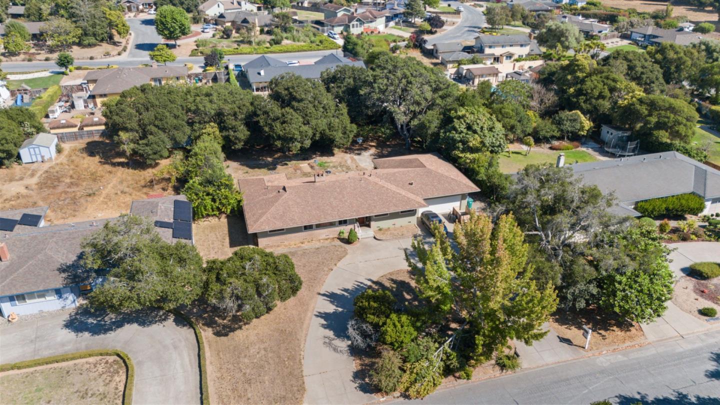 Detail Gallery Image 29 of 39 For 11745 Tam Oshanter Dr, Salinas,  CA 93906 - 3 Beds | 2 Baths