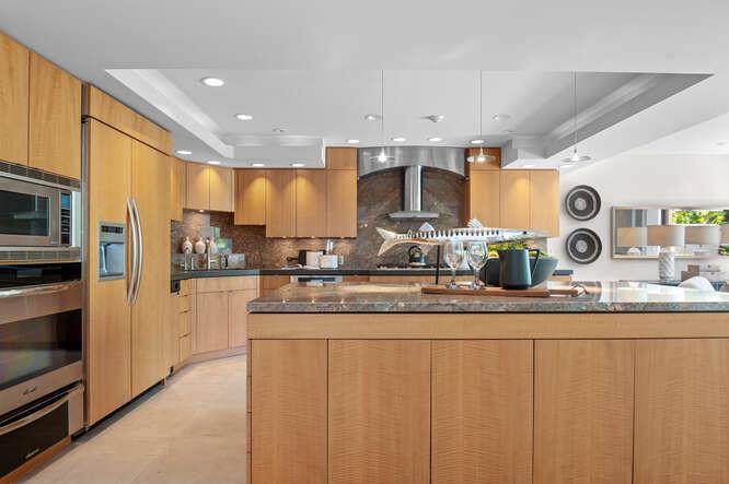 Detail Gallery Image 11 of 39 For 131 El Pinar, Los Gatos,  CA 95032 - 3 Beds | 2/1 Baths