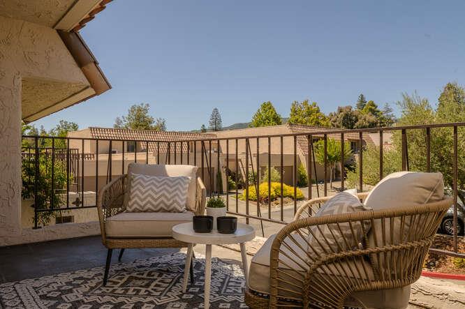 Detail Gallery Image 20 of 39 For 131 El Pinar, Los Gatos,  CA 95032 - 3 Beds | 2/1 Baths