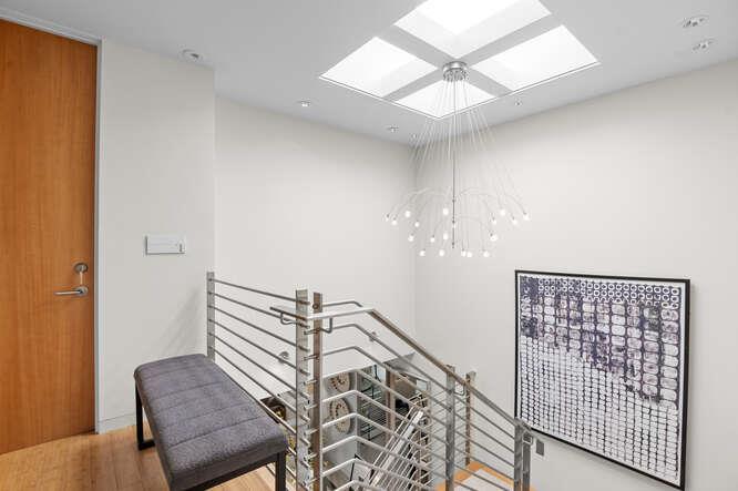Detail Gallery Image 26 of 39 For 131 El Pinar, Los Gatos,  CA 95032 - 3 Beds | 2/1 Baths