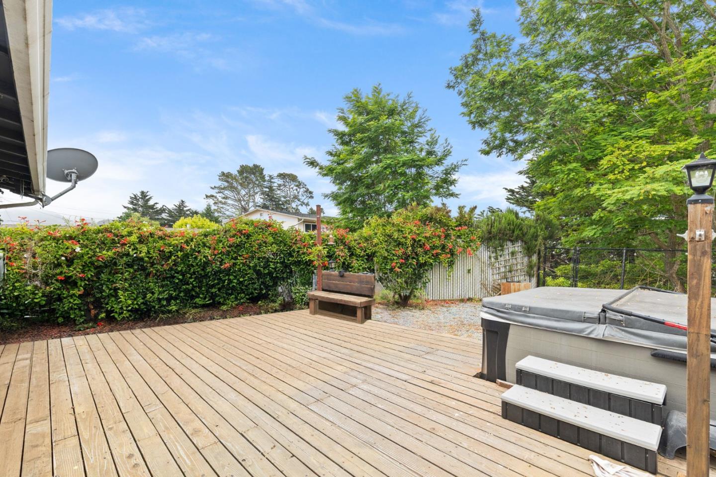 Detail Gallery Image 18 of 19 For 1138 Manzanita Dr, Pacifica,  CA 94044 - 3 Beds | 2 Baths
