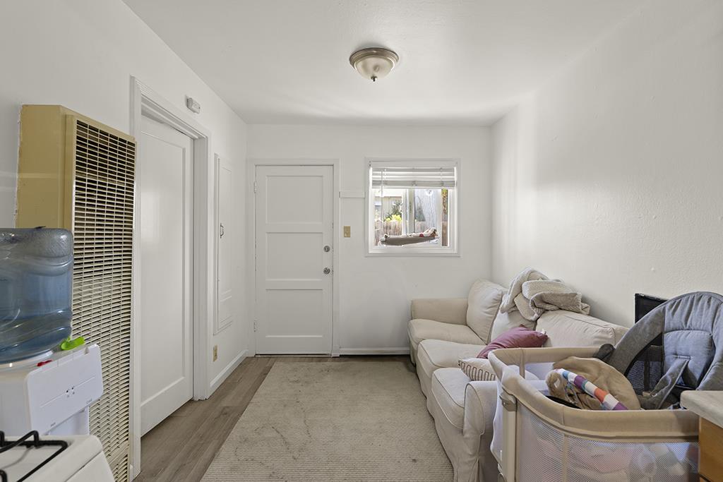 Detail Gallery Image 12 of 18 For 357 Willow St, San Jose,  CA 95110 - – Beds | – Baths