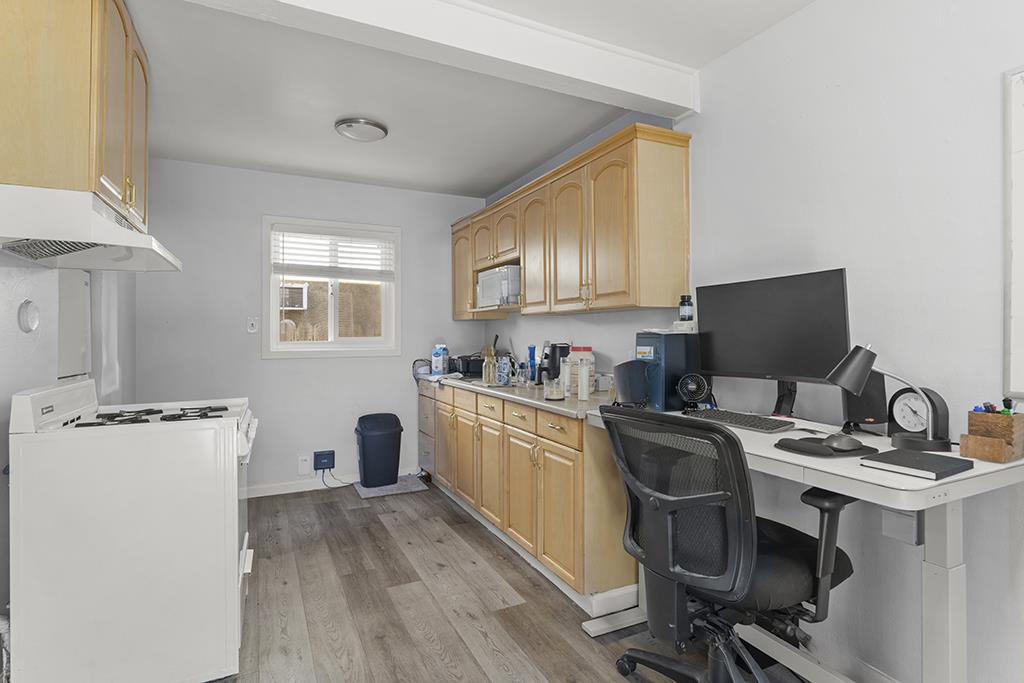 Detail Gallery Image 5 of 18 For 357 Willow St, San Jose,  CA 95110 - – Beds | – Baths